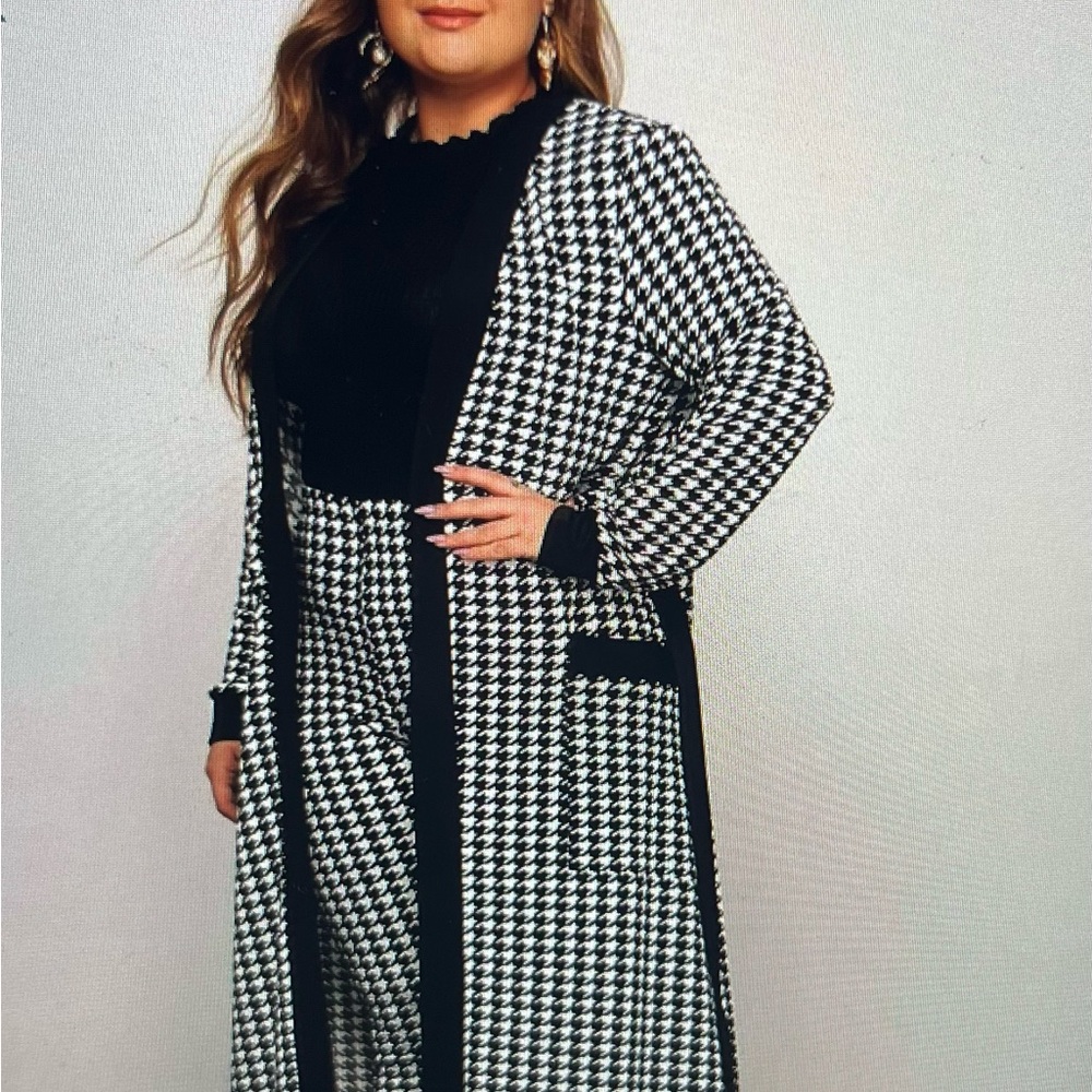 NWOT Belted houndstooth coat & leggings set